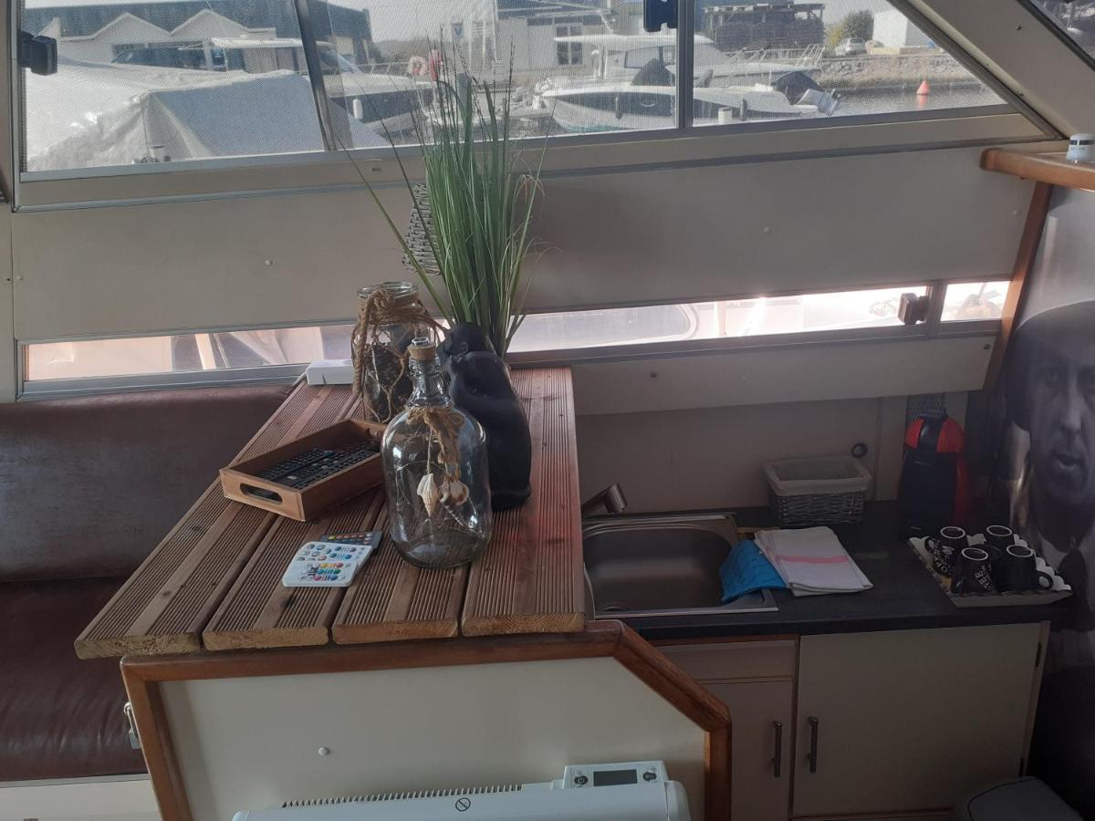 Hotel Magnifique Bateau Maison Ouistreham Zewnętrze zdjęcie
